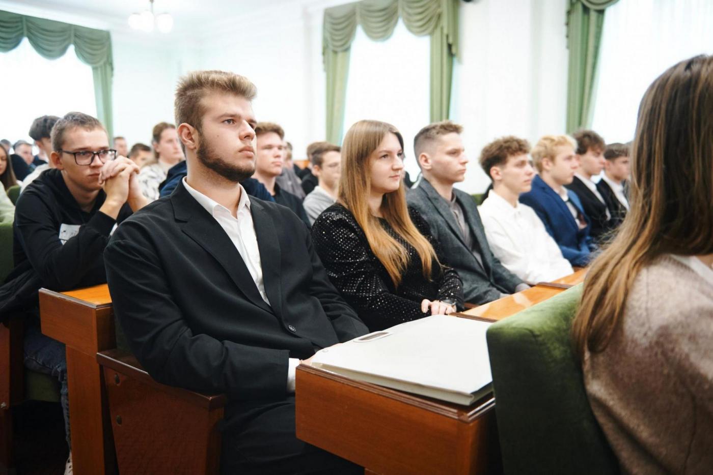Семейное воспитание как основа сильного государства. Диалоговая площадка в БНТУ